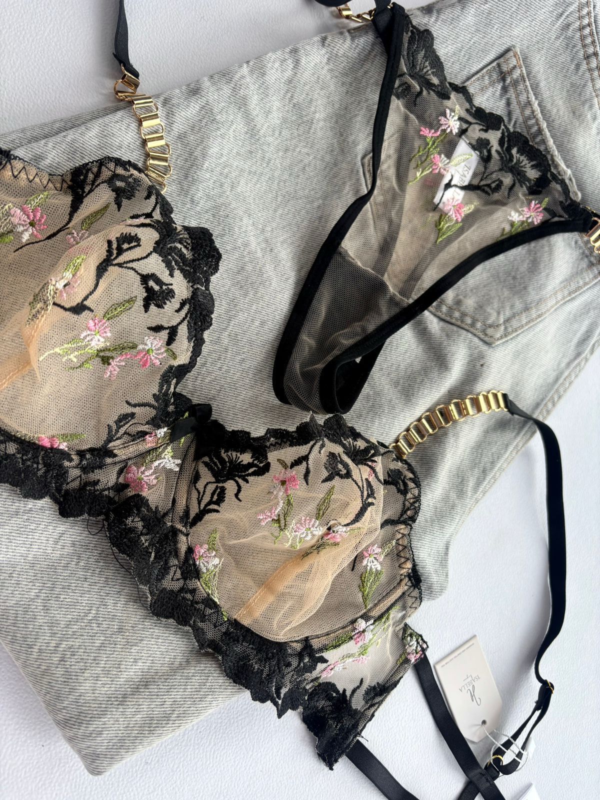 Conjunto de Lencería Fina