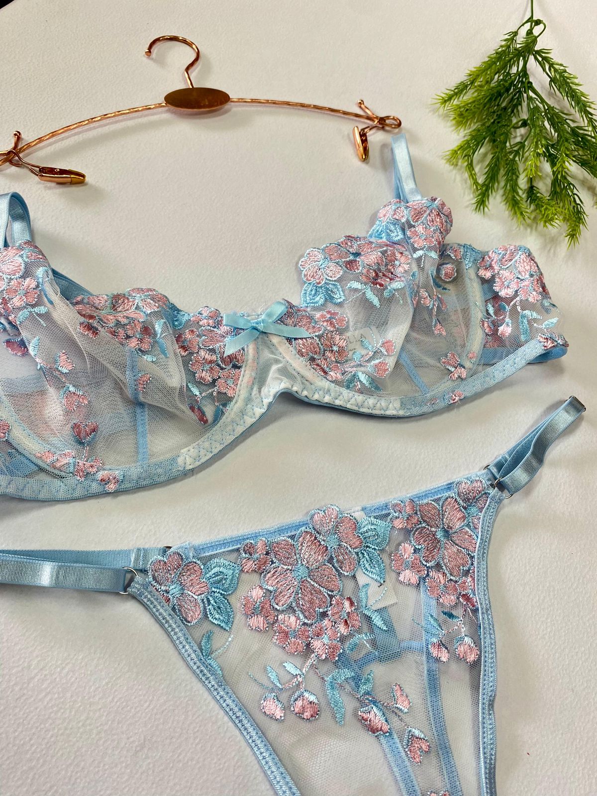 Conjunto de Lencería Fina